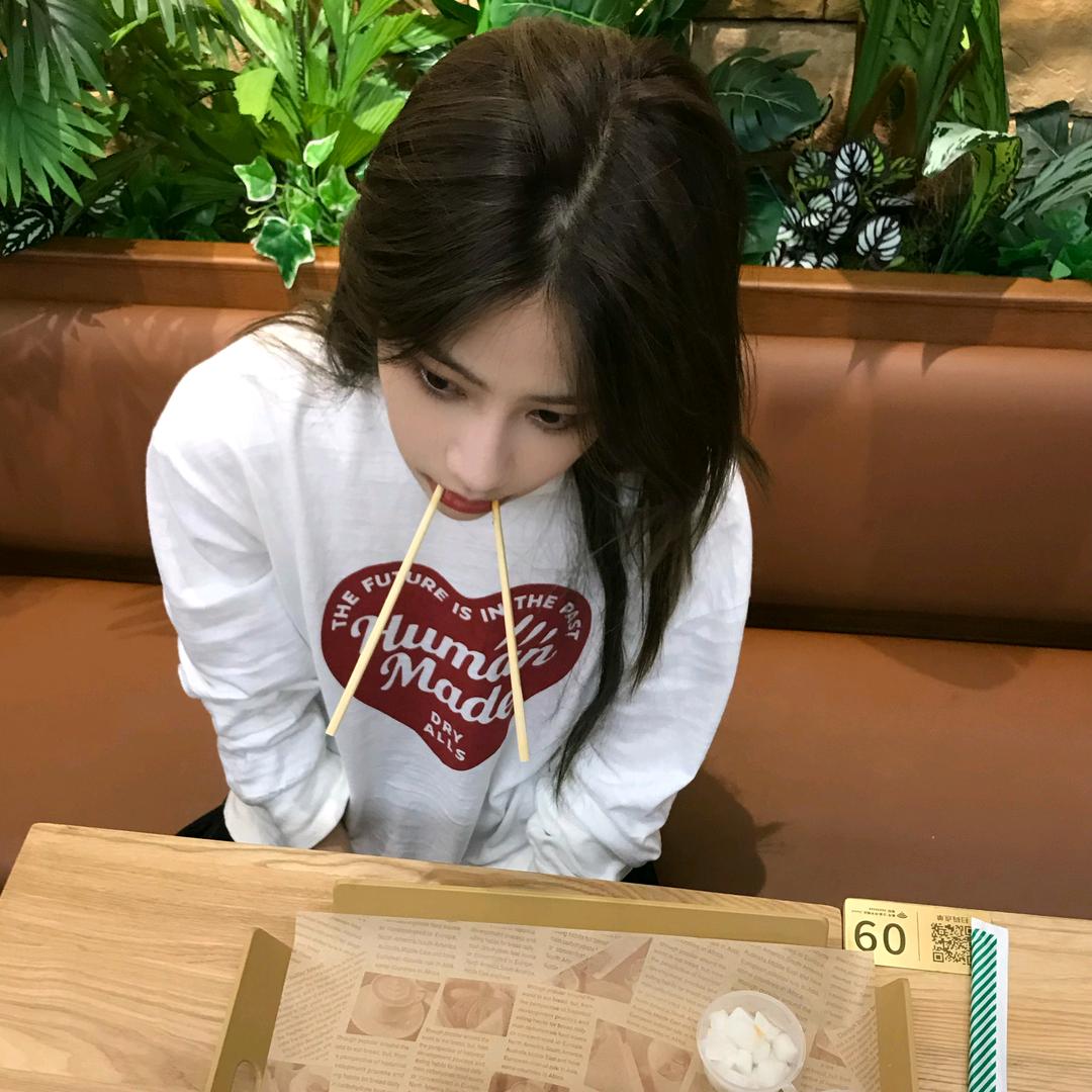 女神答应我竟是因为她前任喜欢人妻