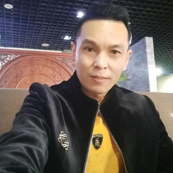 精彩哥（厂家沙石水泥直供）