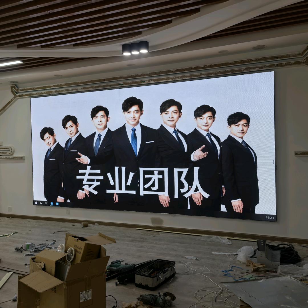 小孔监控 道闸 led 弱电施工