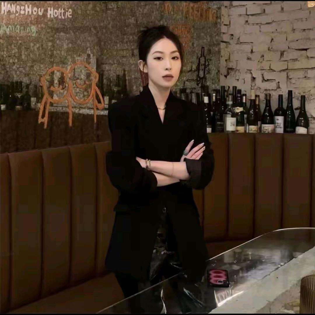 H55潮鞋集成店爆款返场