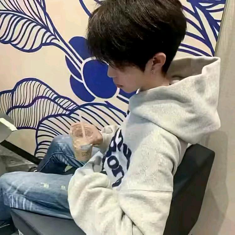 夜深徘徊