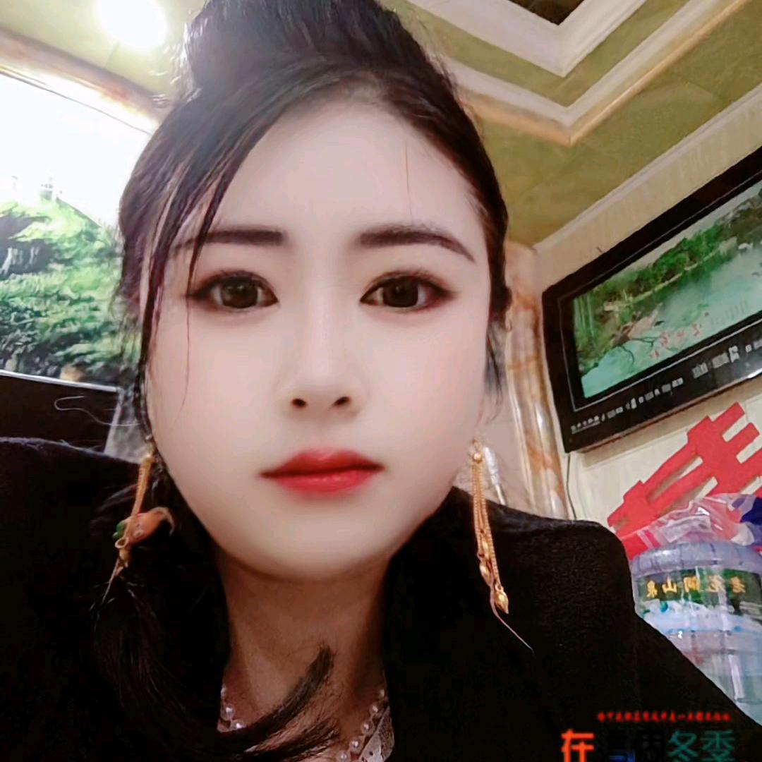 林月饭庄餐饮停车住宿免费，抛儿山朝天笋