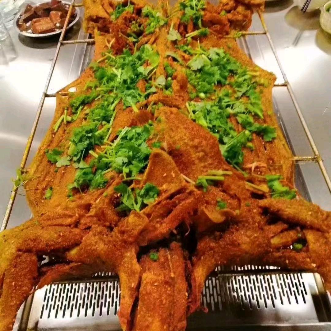 北滨010烤全羊涂涂阿姨