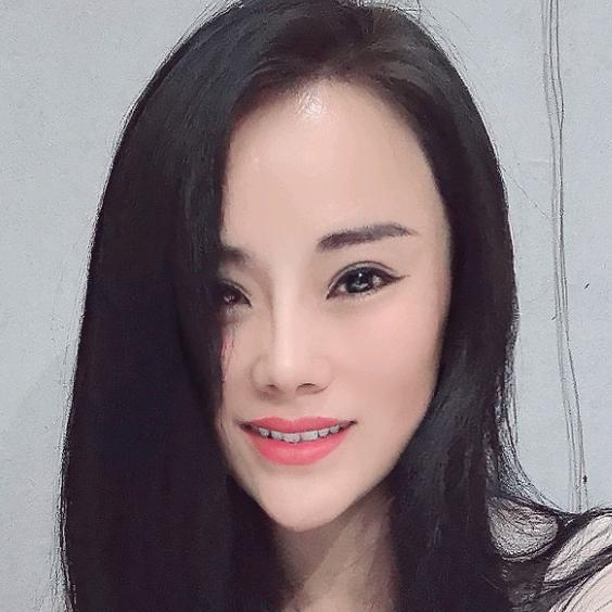己垚服饰