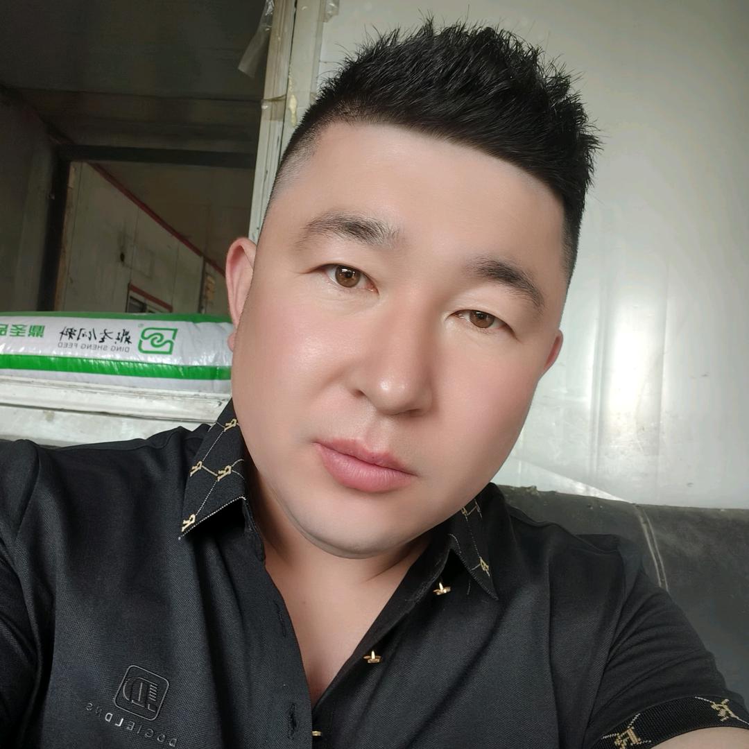 赵元鸣凤山鼎圣饲料直销商