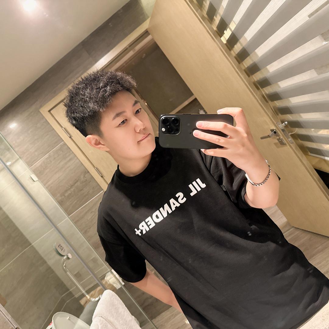 瓦房店著名烧烤主理人 王奔富😘