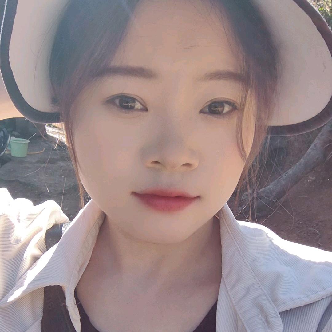 凌晨的摊主 芸萝哈