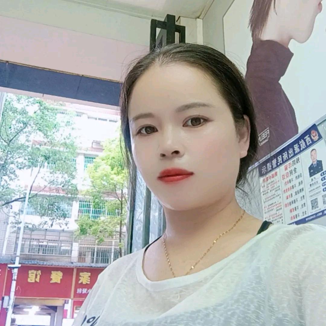 小何妹