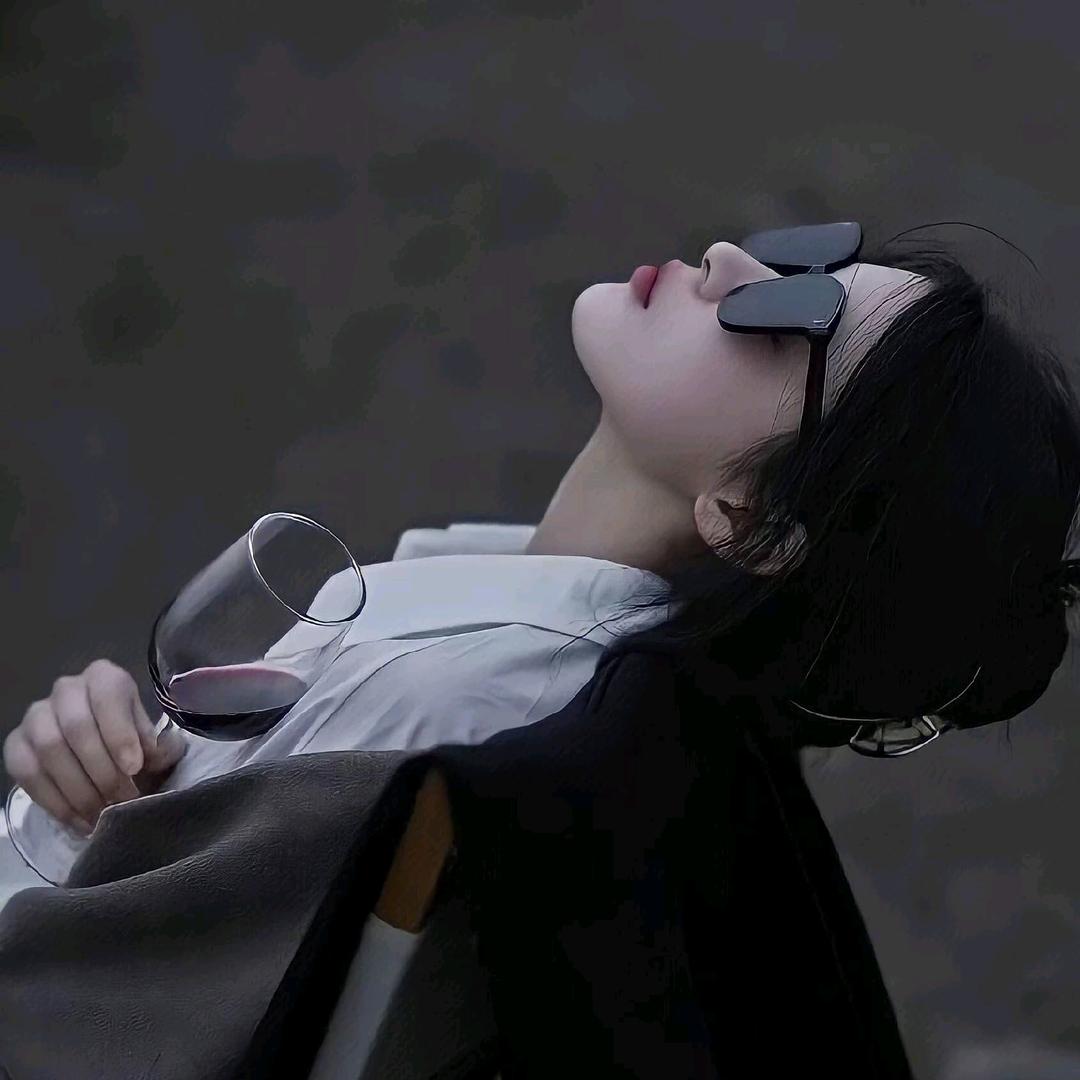 ღ  ☯ 亦 尘 ঞ