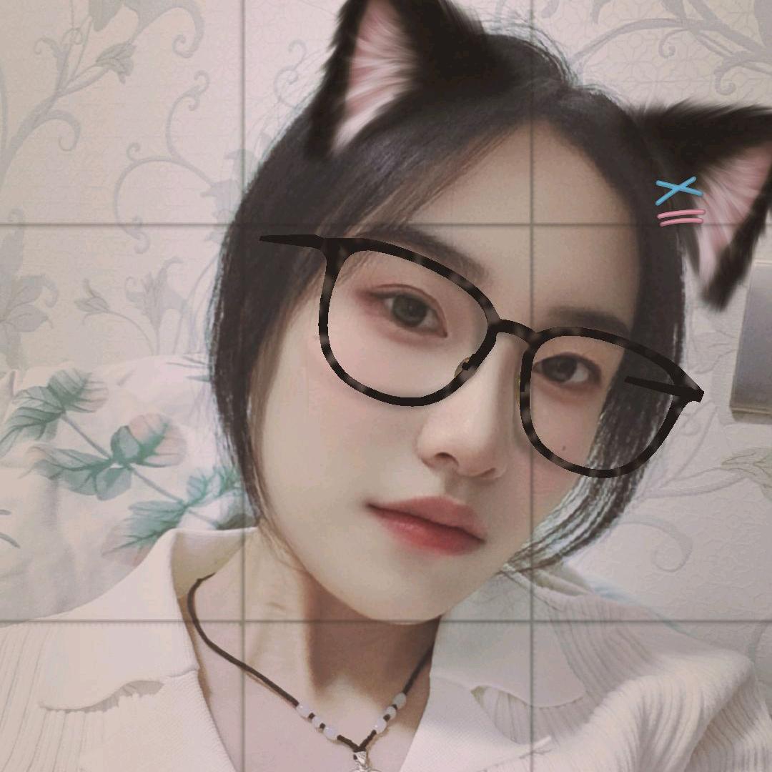 佐依荣娴美甲美睫美容店