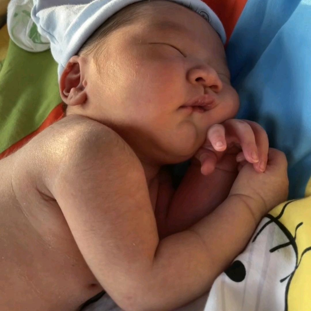 ╰☆睿の睿☆╮