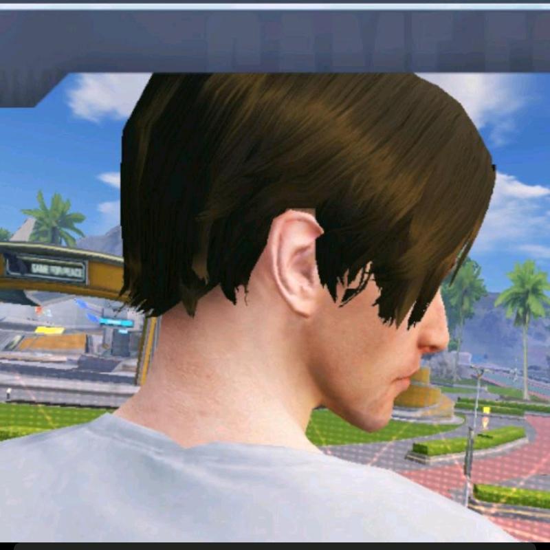 李…