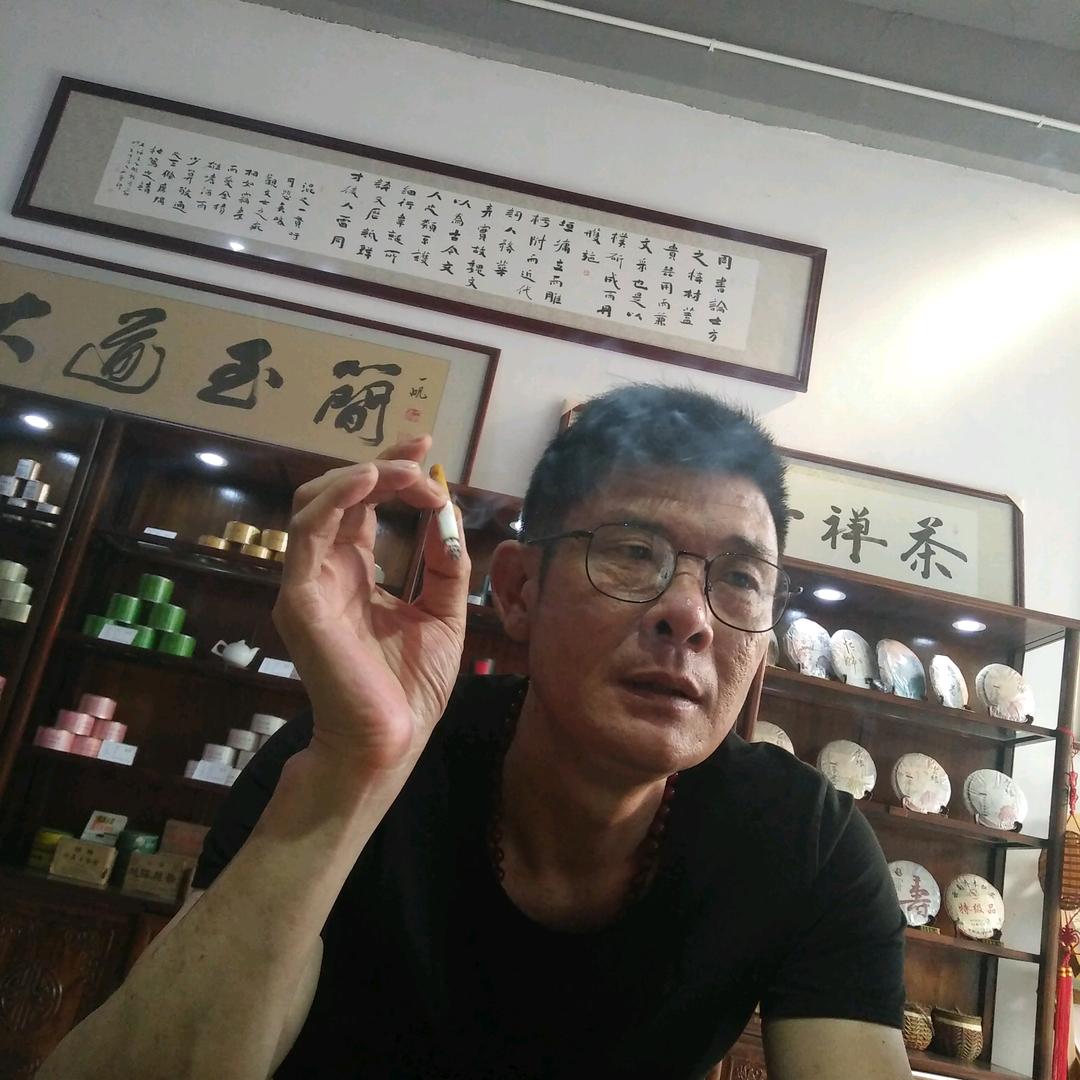 伟伟