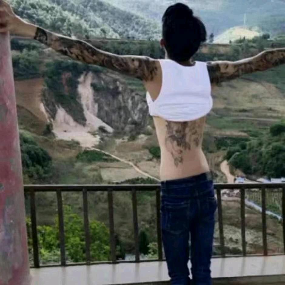 ㄨ小牦牛··🌸 ° ざ