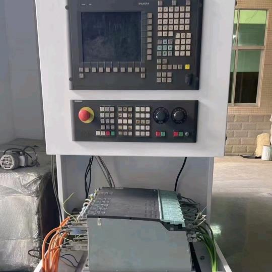 各种自动化配件搬运工