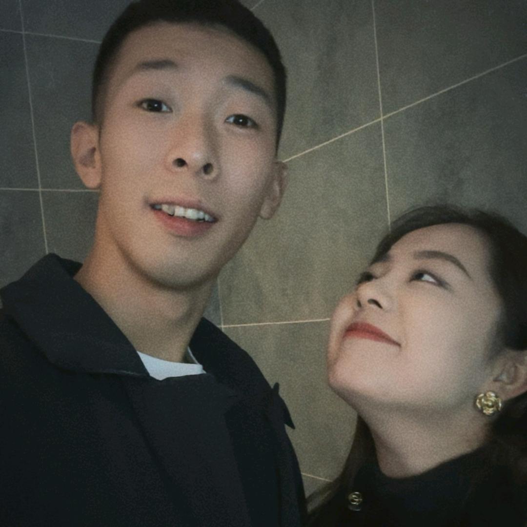 哈