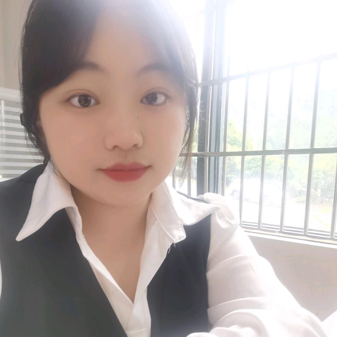 胖嘟嘟的小宋吖