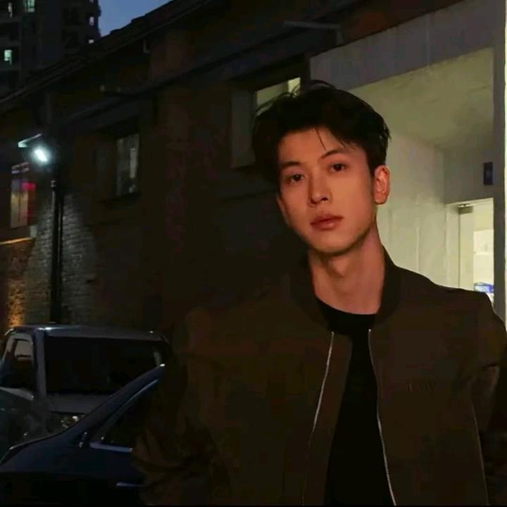少爷的抖音