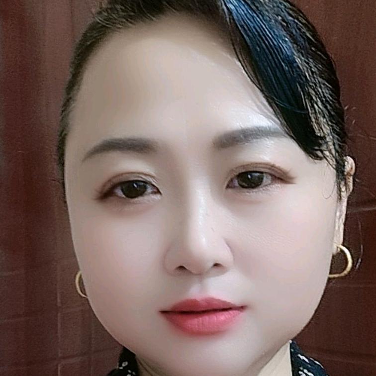 荣昌何姐