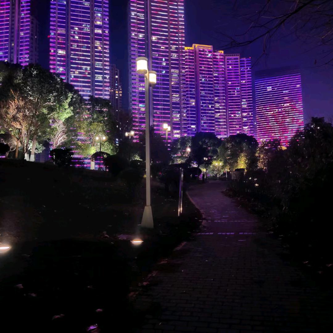 一片光明