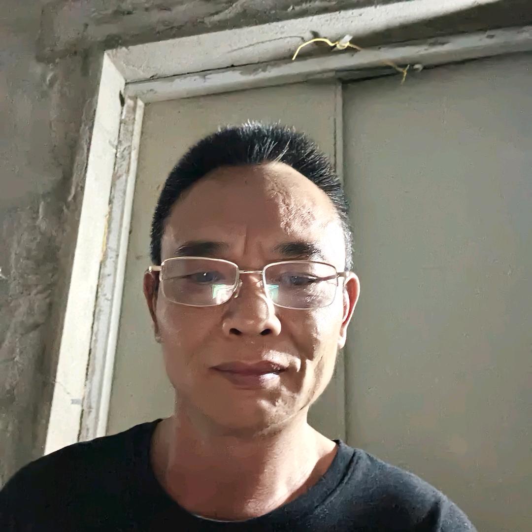 爱哭的毛毛虫！