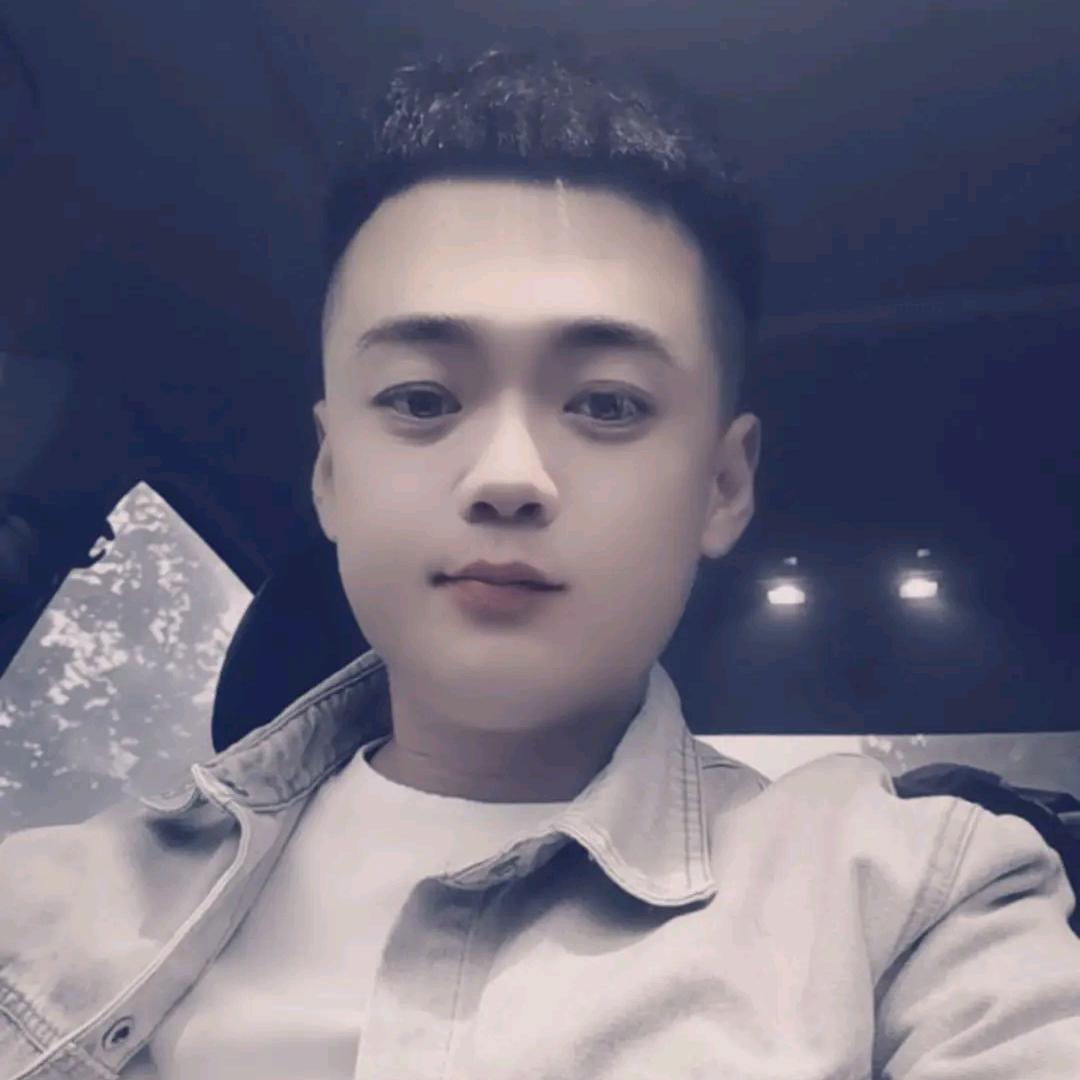 潘小小