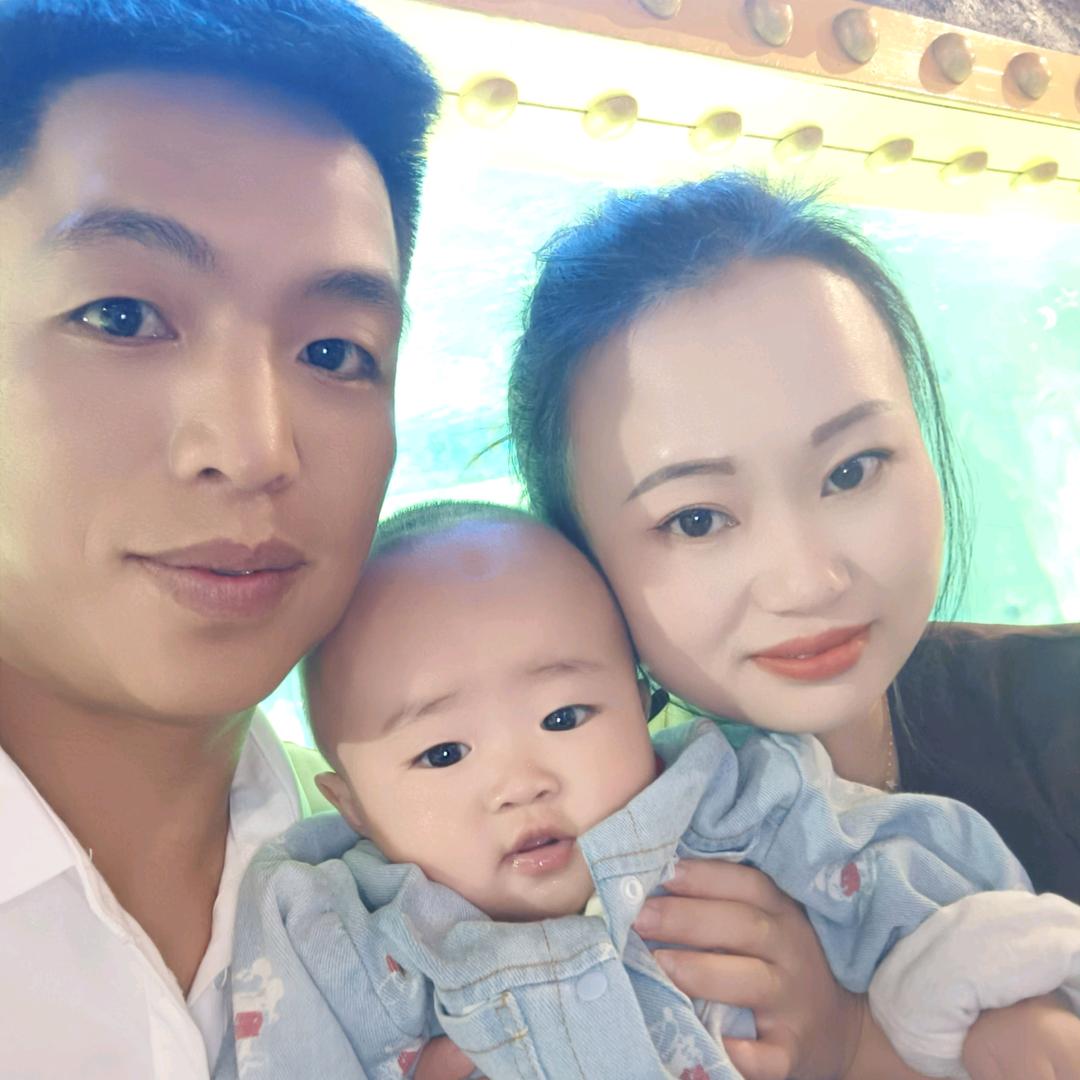 罐罐不睡觉
