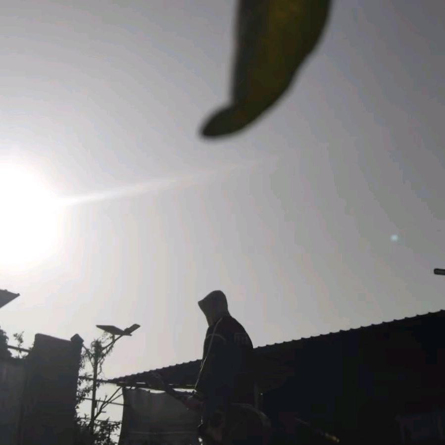 Yᅟᅠ