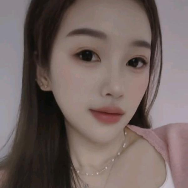 小 yue🍀