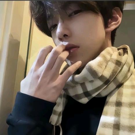 泪水打湿肯德基 你不懂我的好