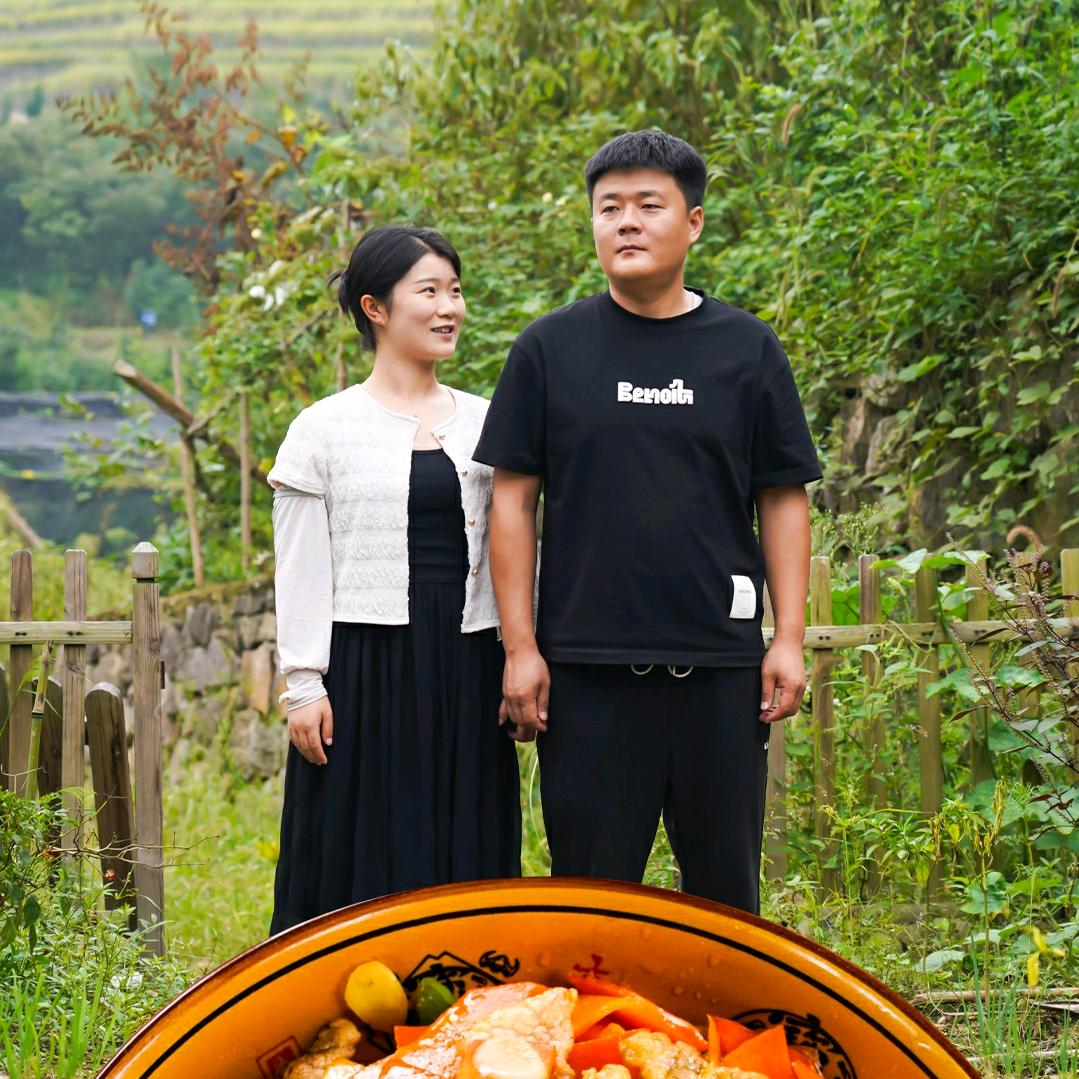 銽亟
