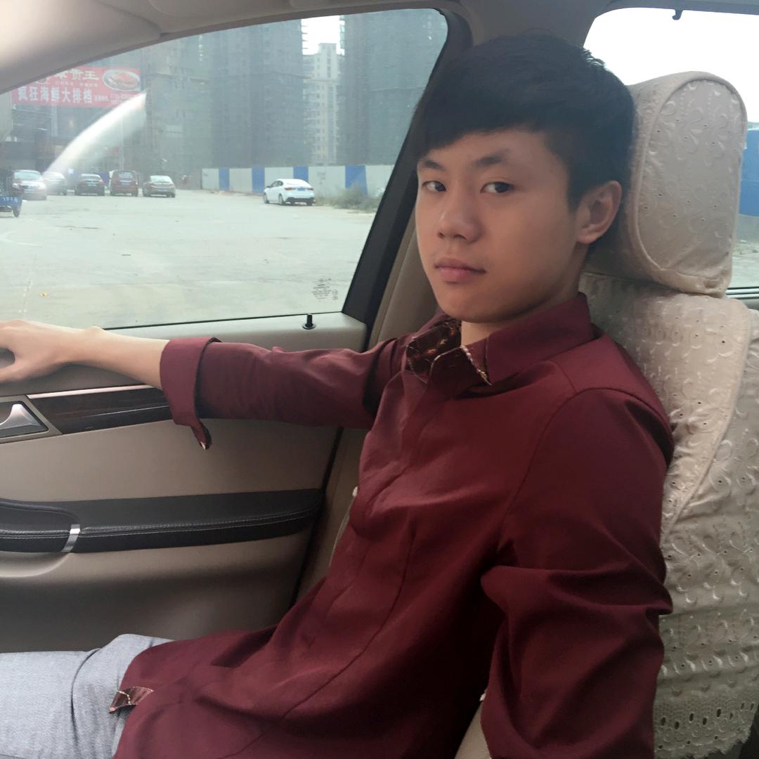 路安名车行看车间