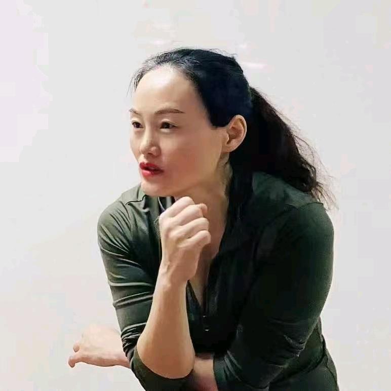 玲玲