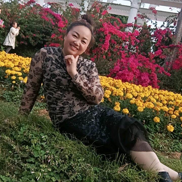 肖青容