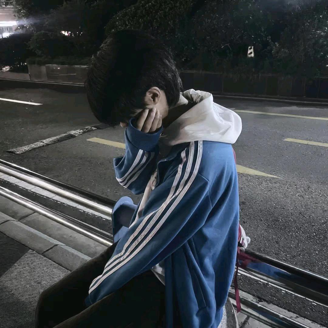秦秦