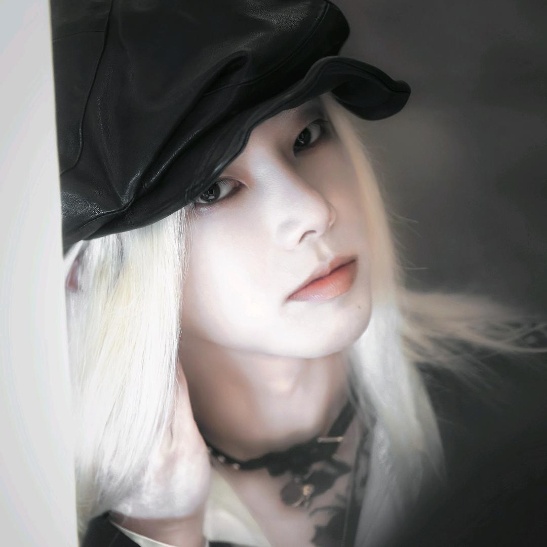 小花万亿爱中生长