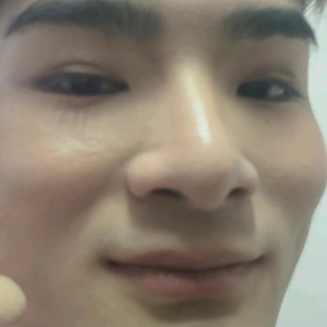 艺笑青橙