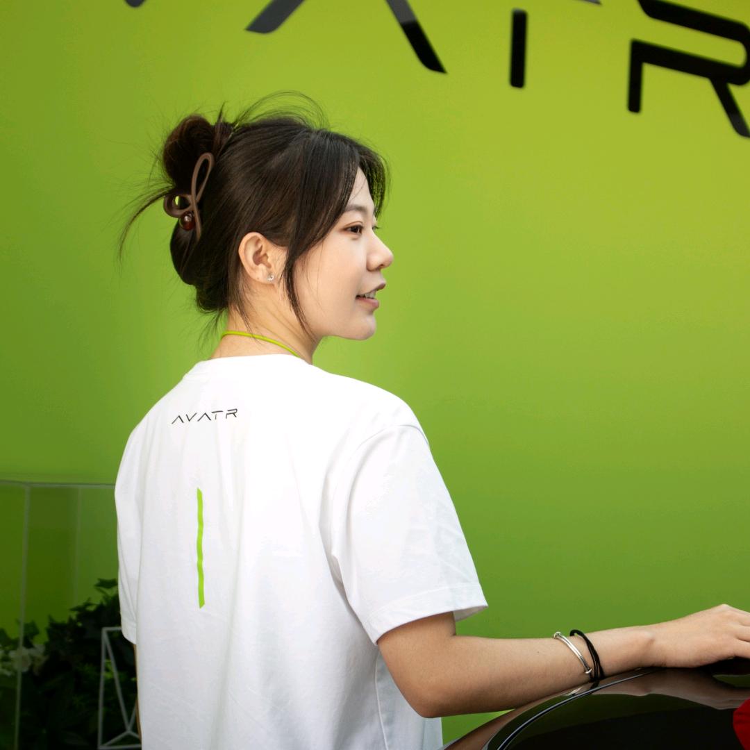 塔子懂事长__温温