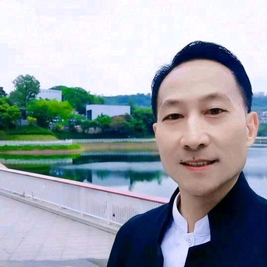 奉节三马哥（索图大舞台切片大师）