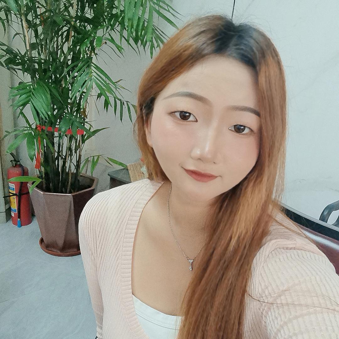 小Q.