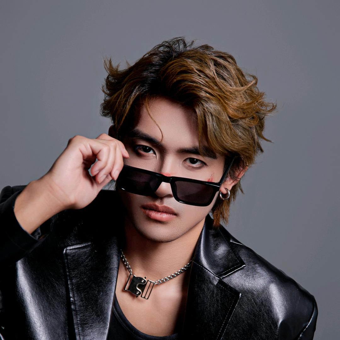 小胡子男士理发店的一辉