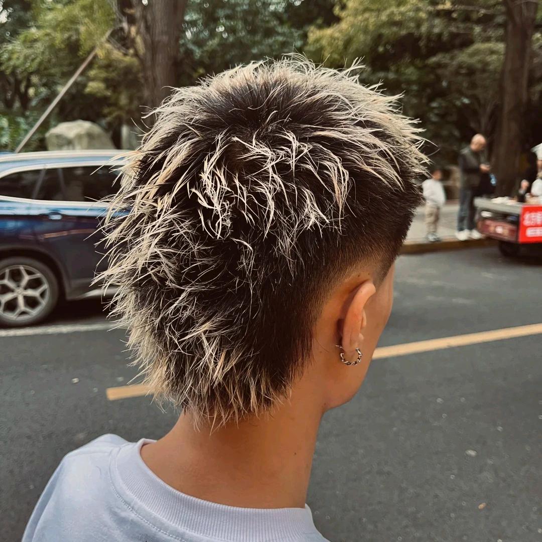 ..YG迷龙🐉