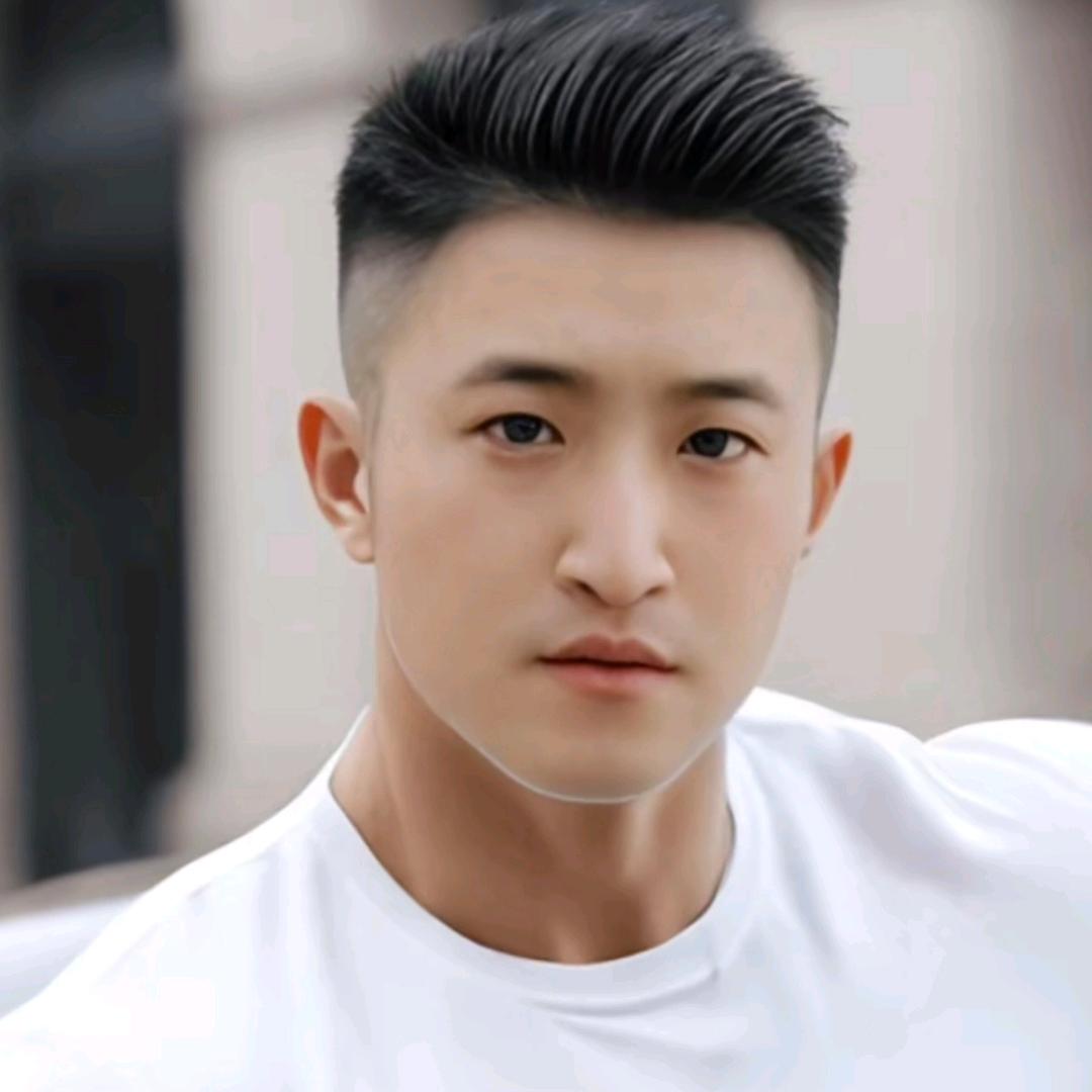 康康踏雪至山巅