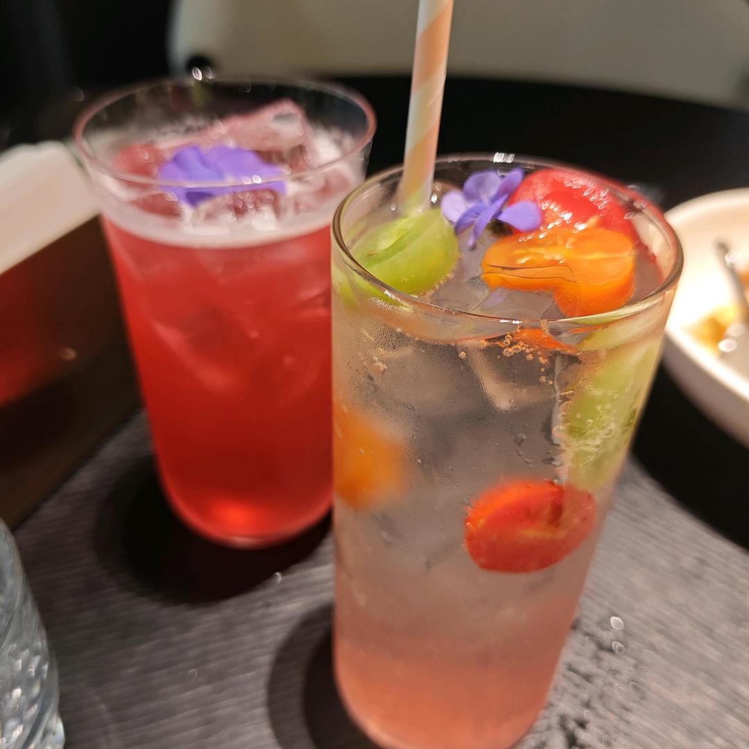 草莓果冻爽
