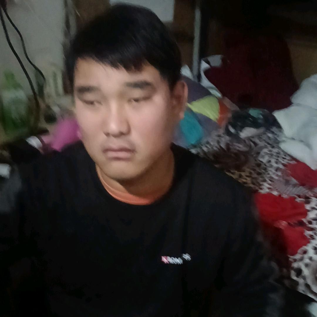 敖铭浩小朱治文