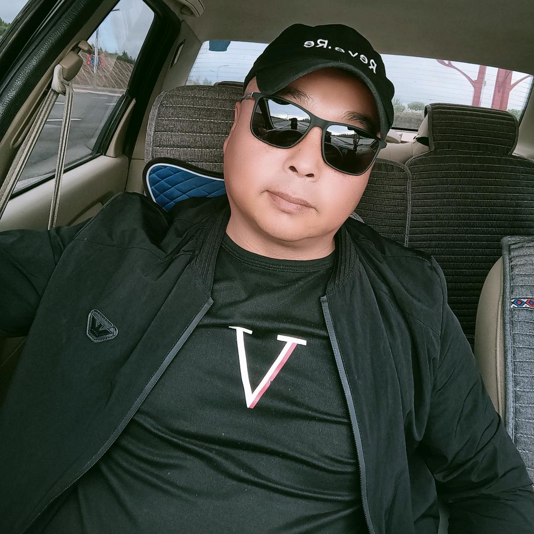 70后单身大叔。