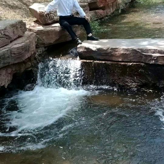 爱你的人，还是我