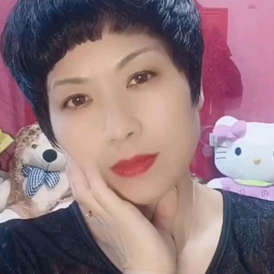 英英《爱歌舞》晚上7点55分开播