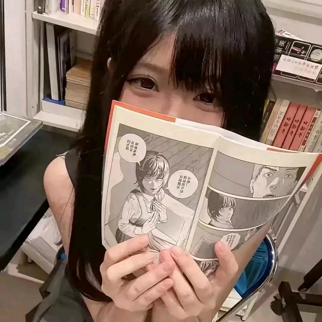 小Q.