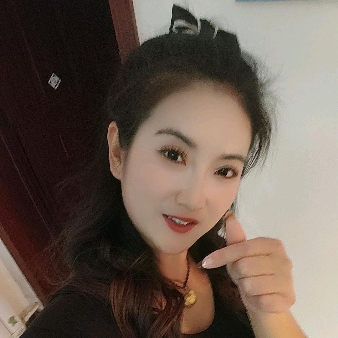 幸福的小女人{零食在橱窗}